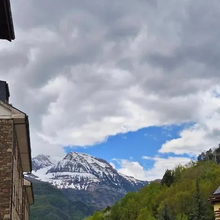 Refugio Pirenaico En إسكارييا